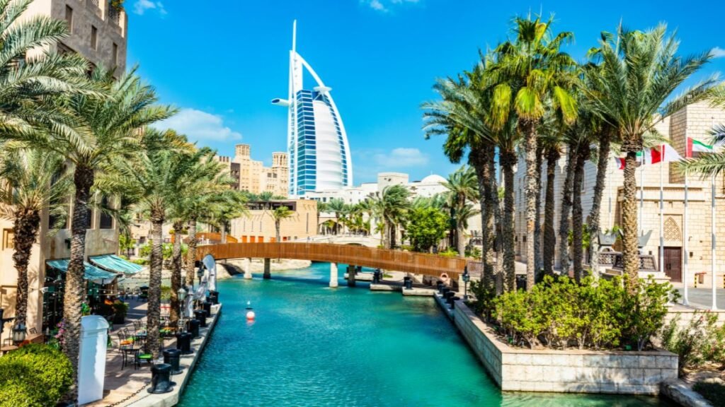 UAE’s Best Attractions, Top Destinations, Must-Try Foods, Booking Tour Packages & Stays, and Travel Tips UAE’s Best Attractions, Top Destinations, Must-Try Foods, Booking Tour Packages & Stays, and Travel Tips